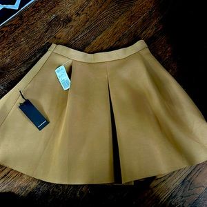 Forever 21 skirt in camel thick swingy so cute medium never worn
